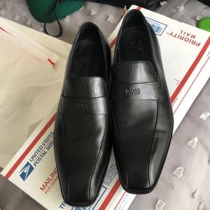 Hugo Boss black dress shoe
